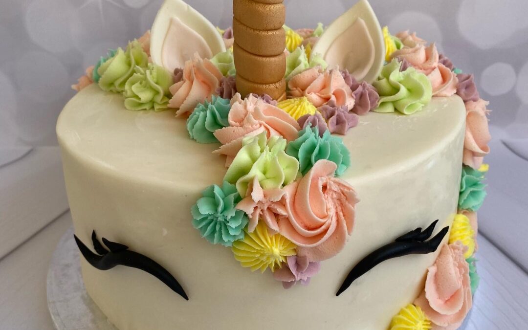 5 stylish bespoke birthday cakes for teenage girls